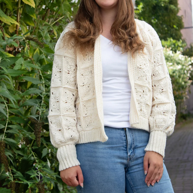 Granny Square-Jacke à la Chloë – einfarbiges Häkelpaket
