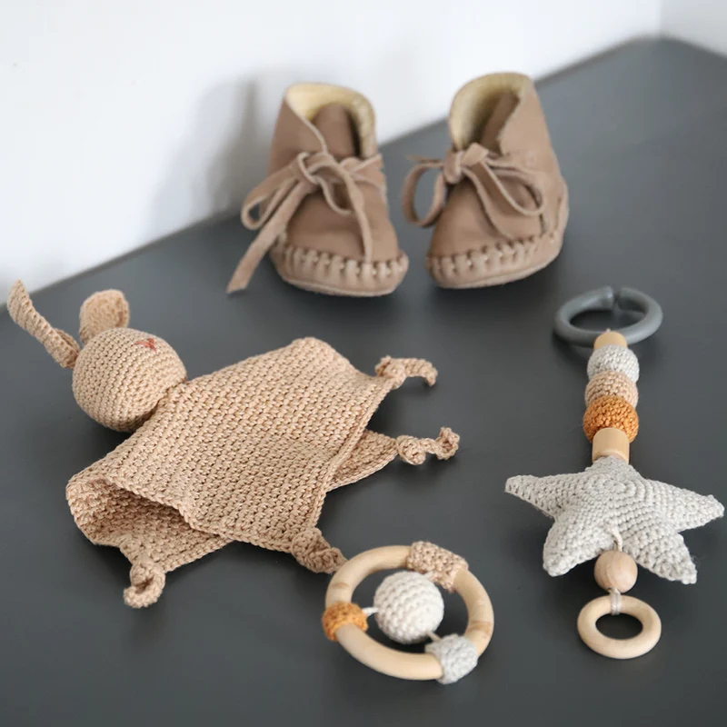 Baby-Geschenkset „Unisex“ – Häkelpaket