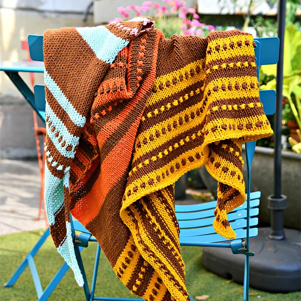 Strickpaket „Sweet Seventies“ – Umschlagtuch