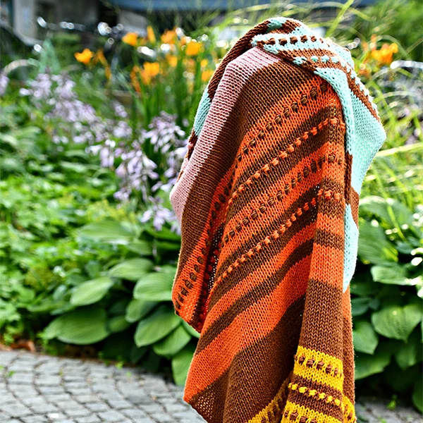 Strickpaket „Sweet Seventies“ – Umschlagtuch