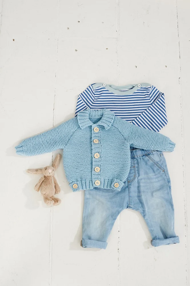 Strickanleitung Stylecraft Bambino DK Nr. 9505 Jungenjacken (digital)