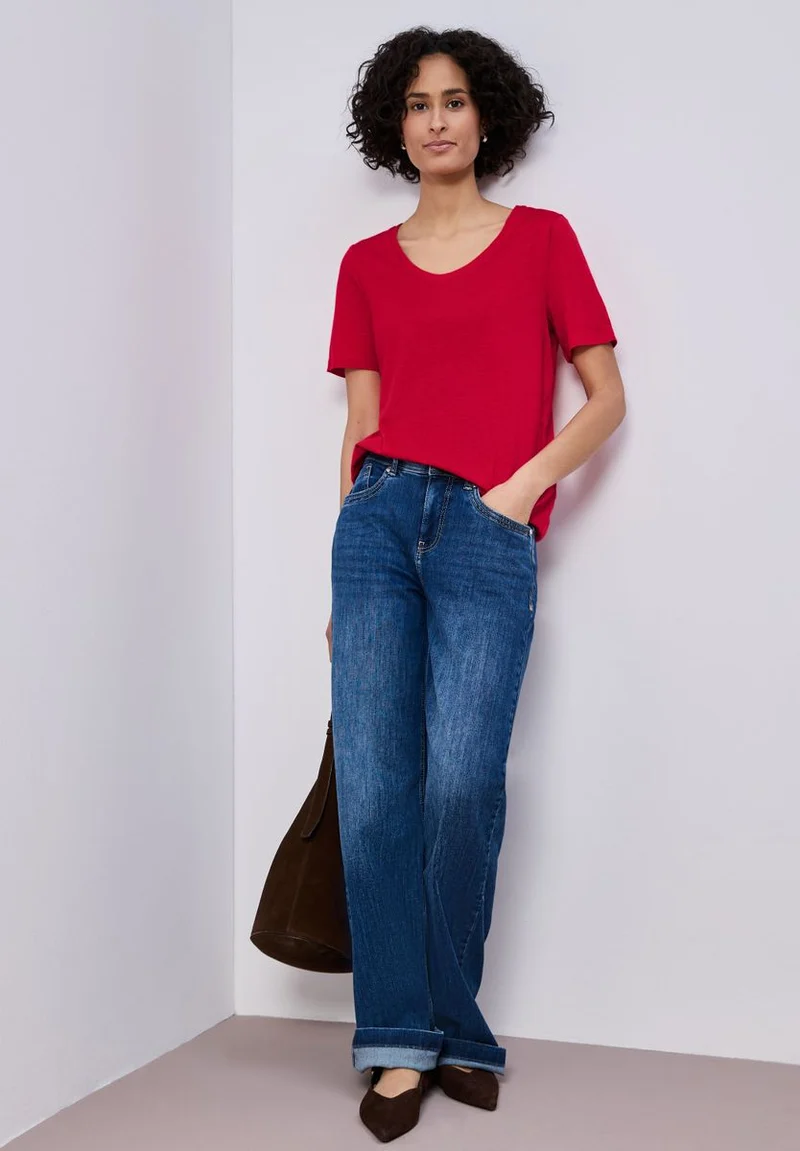 Basic T-Shirt mit gerundetem V-Neck