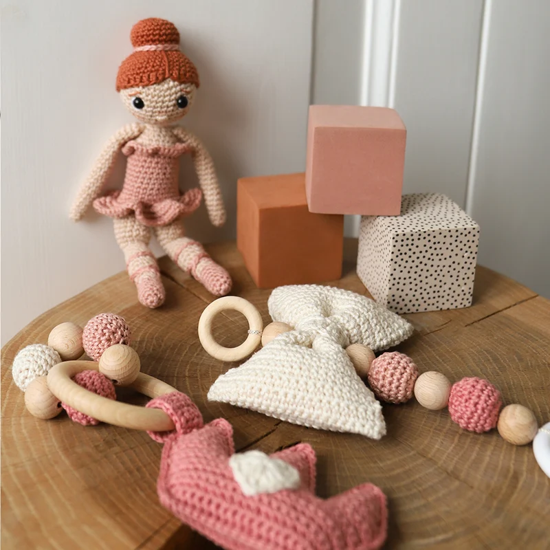 Baby-Geschenkset für Mädchen – Häkelpaket