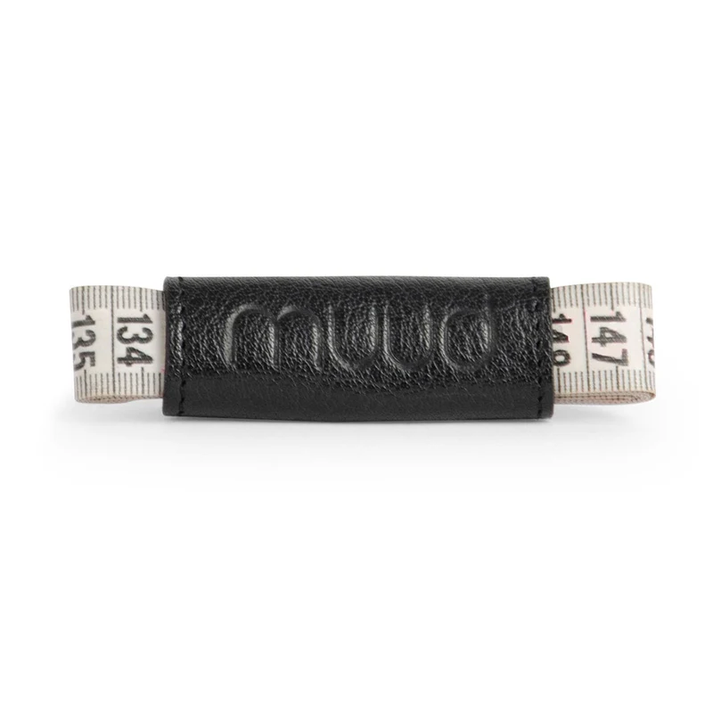 MUUD Enya Black – Handgefertigtes Lederetui für Maßband, 6,5 x 3 cm