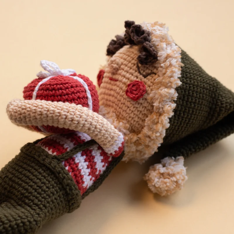 Weihnachtself-Junge – Häkelpaket