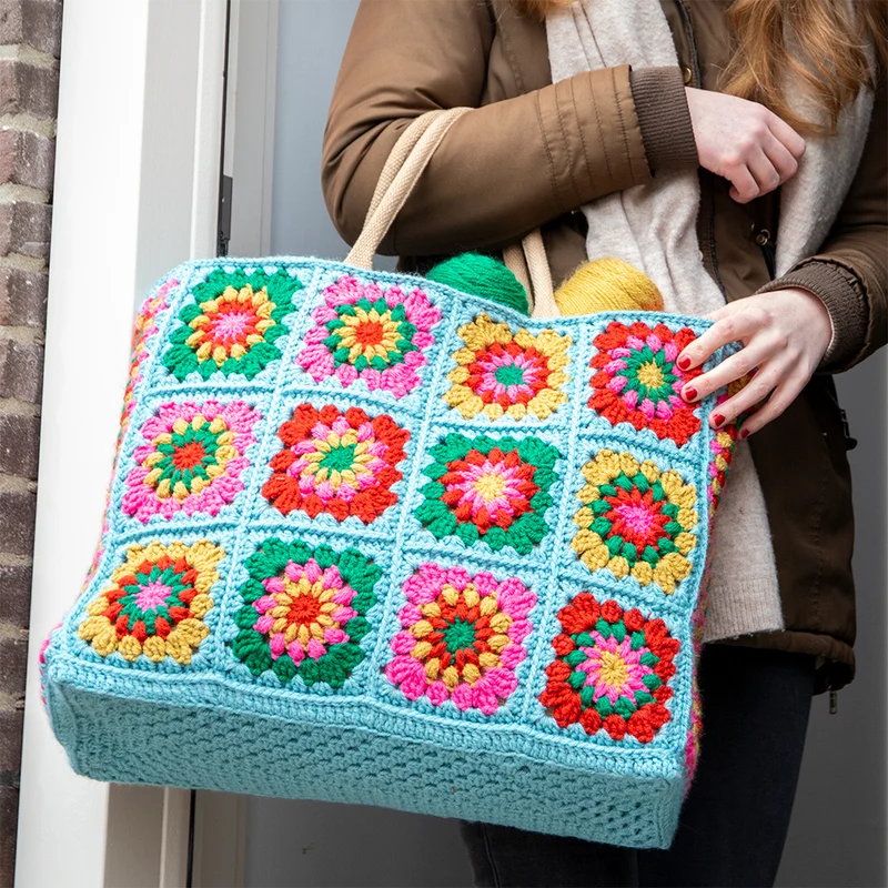 Trendige Granny Square-Tasche-XL-Häkelpaket