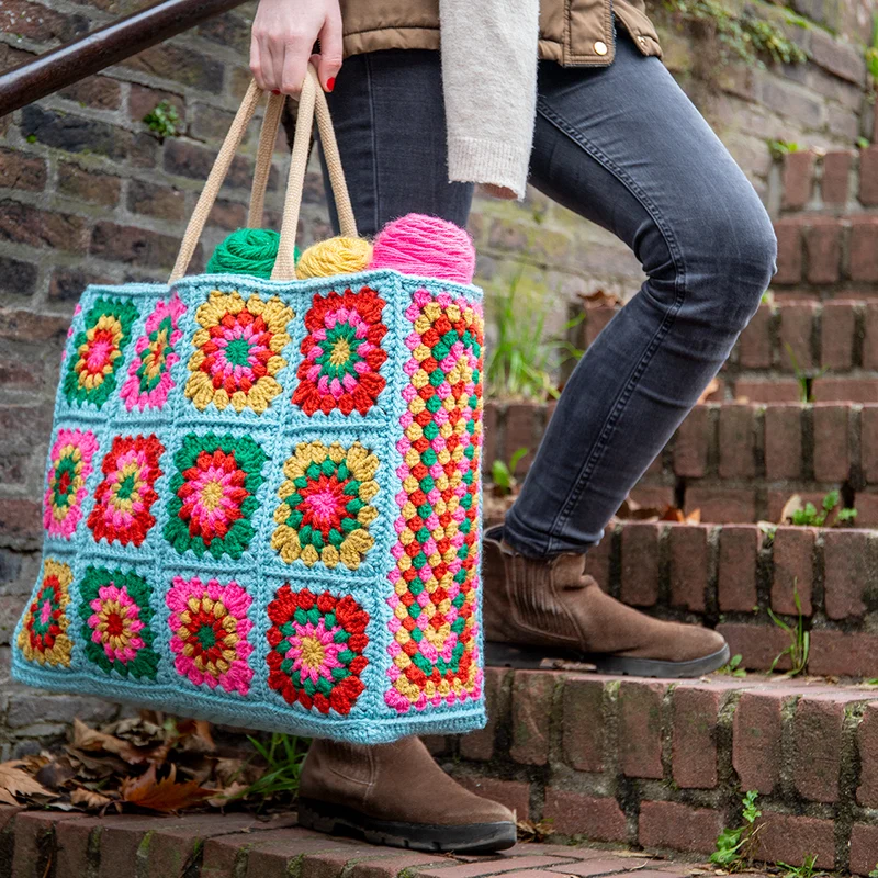 Trendige Granny Square-Tasche-XL-Häkelpaket