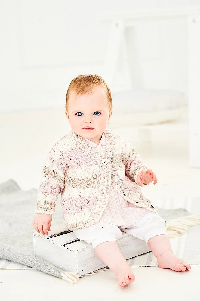 Strickanleitung Stylecraft Bambino Prints DK Nr. 9746 Babyjacken