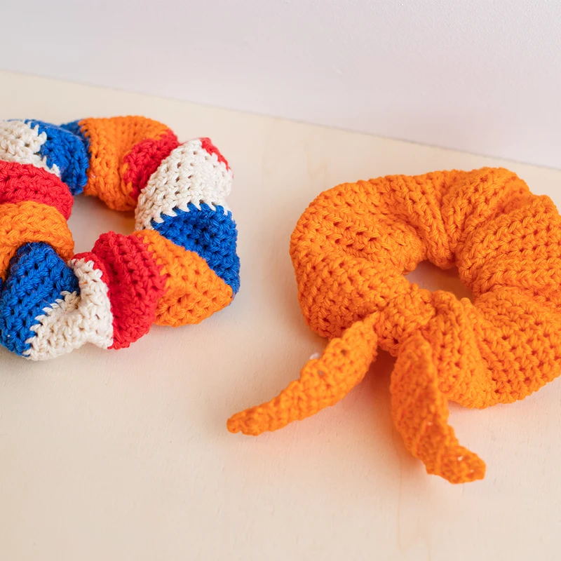 Häkelanleitung für ein Scrunchie zum Königstag in Orange (digital)