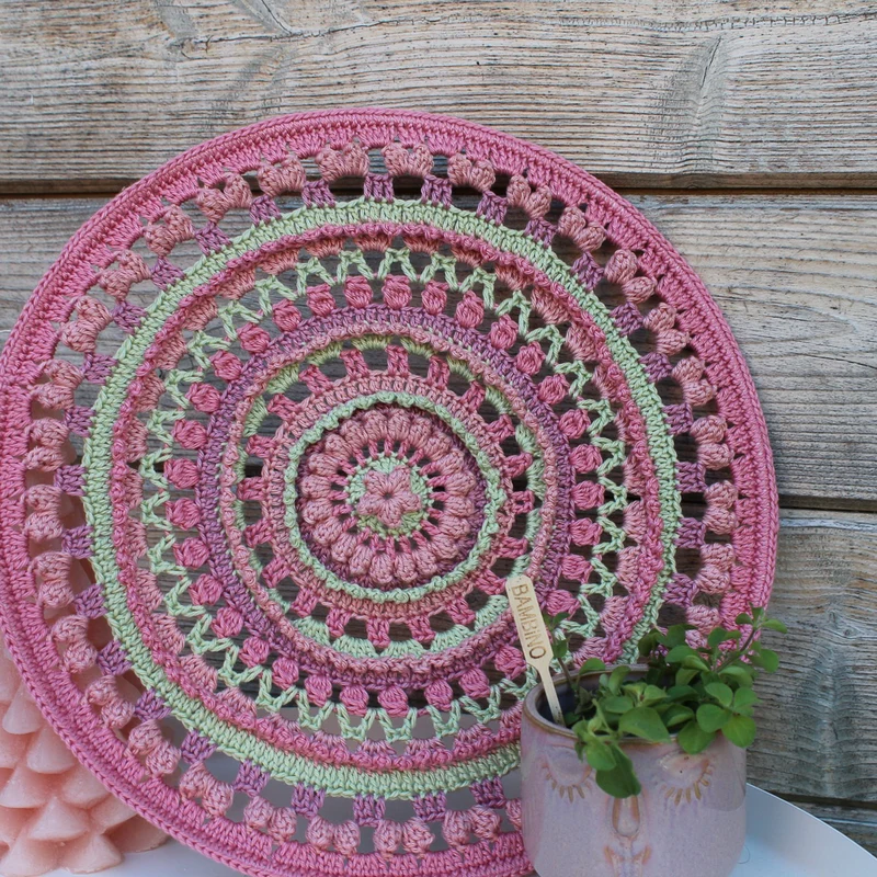 Häkelanleitung „Mandala Lily“ (Entwerfen & Gewinnen) (digital)