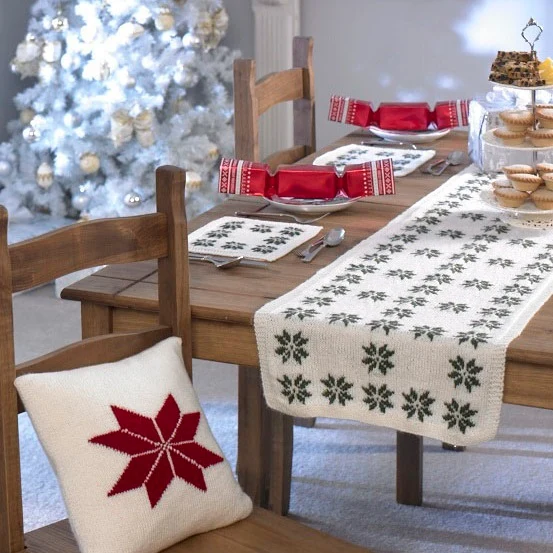 Strickanleitung Stylecraft Life DK Nr. 9033 Kissen, Tischsets und Tischläufer