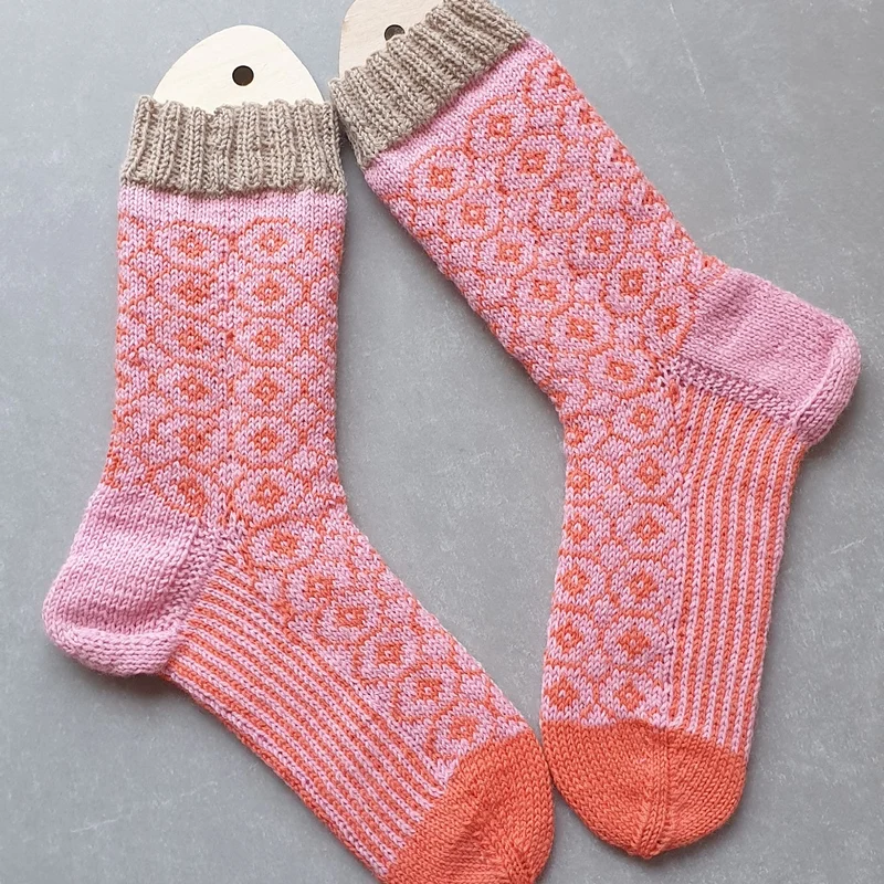 Strickanleitung „Sweet Candy Socks“ (digital)