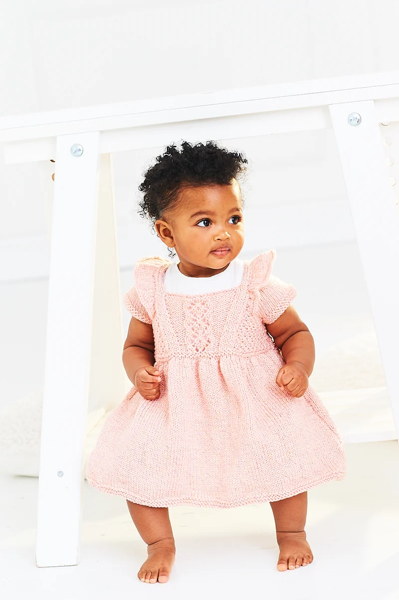Strickanleitung „Stylecraft Baby Sparkle Dresses“