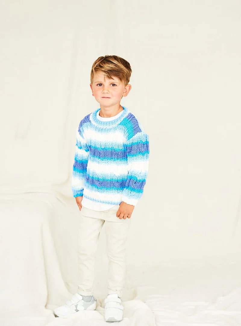 Stylecraft Pullover & Strickjacke aus „Merry Go Round Chunky“ 10046