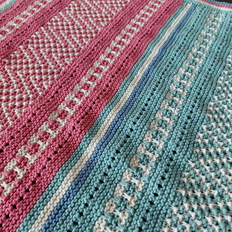 Strickanleitung für eine Babydecke „Mosaik“ (digital)