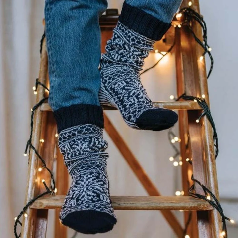 Strickanleitung „Durable December Snow Socks“ (digital)