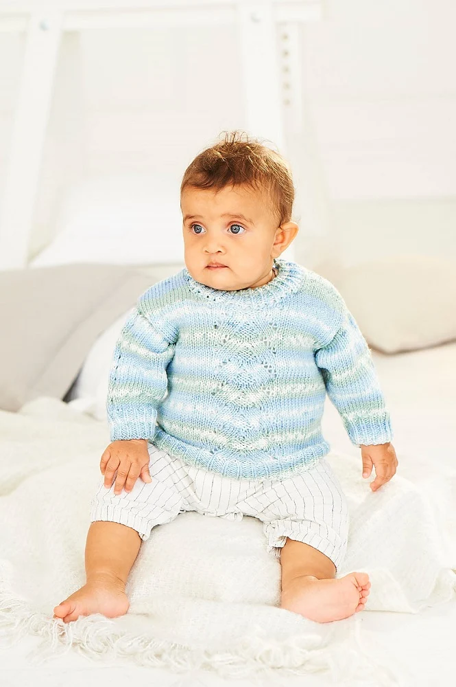 Strickanleitung Stylecraft Bambino Prints DK Nr. 9843 Baby-Jacke und -Pullover