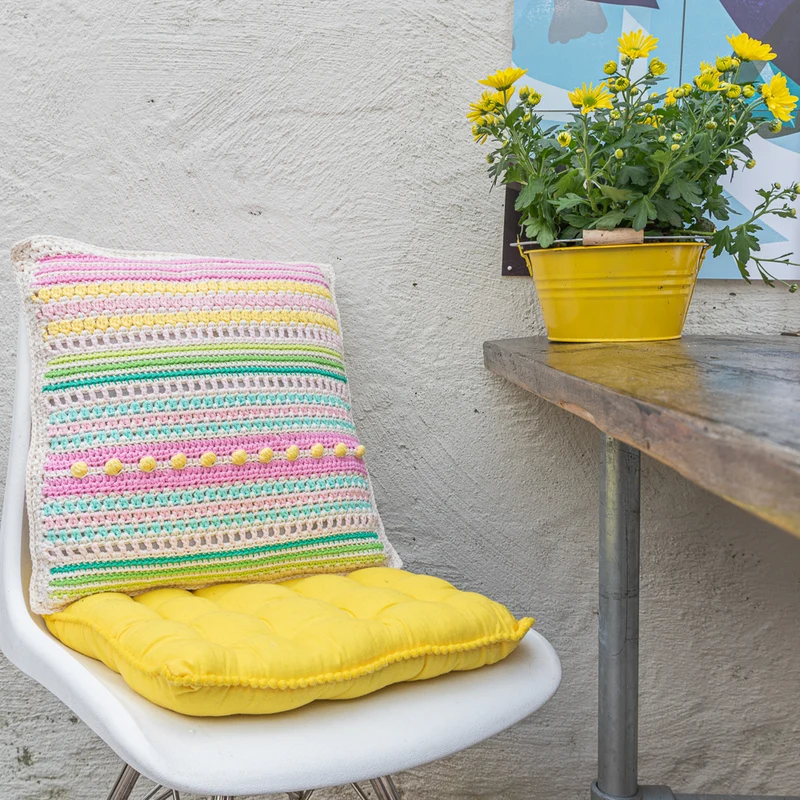 Häkelanleitung „Yarn and Colors Garden Party Cushion“ (digital)