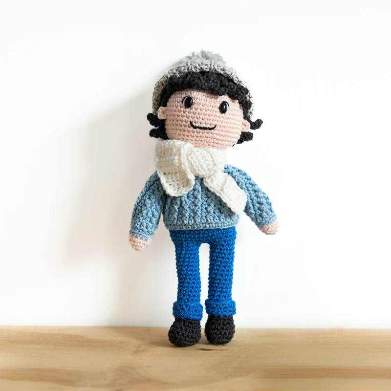 Häkelanleitung für eine Winterpuppe