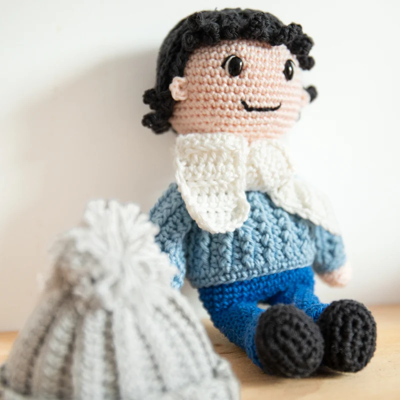 Häkelanleitung für eine Winterpuppe