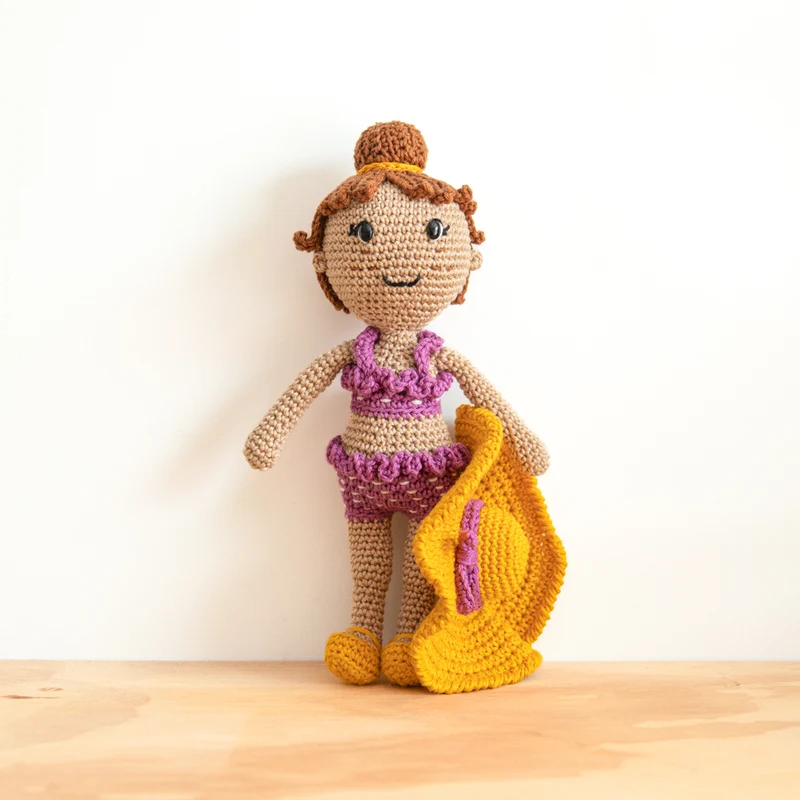 Häkelanleitung für eine Sommerpuppe