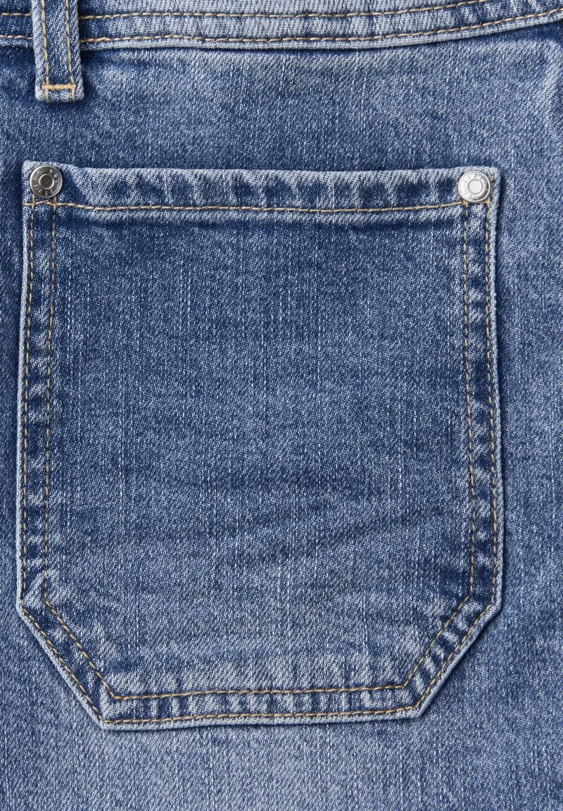 Straight Leg Jeans mit Saumdetail