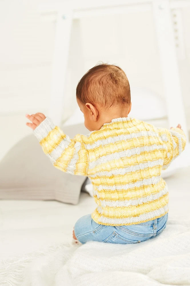Strickanleitung Stylecraft Bambino Prints DK Nr. 9841 Baby-Pullover und Kapuzenpullover