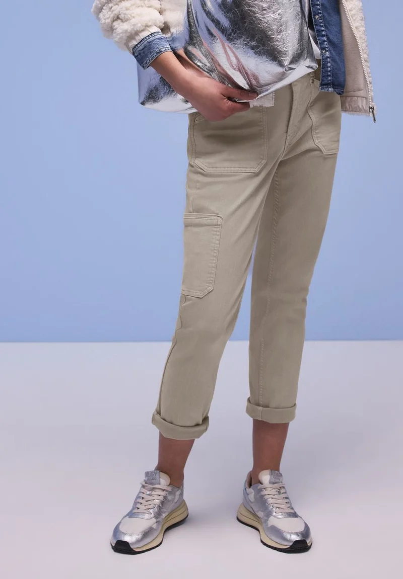 Cargo Jeans