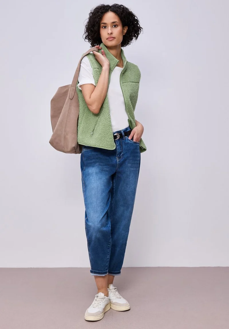 Weste aus Teddy-Material mit Zipper