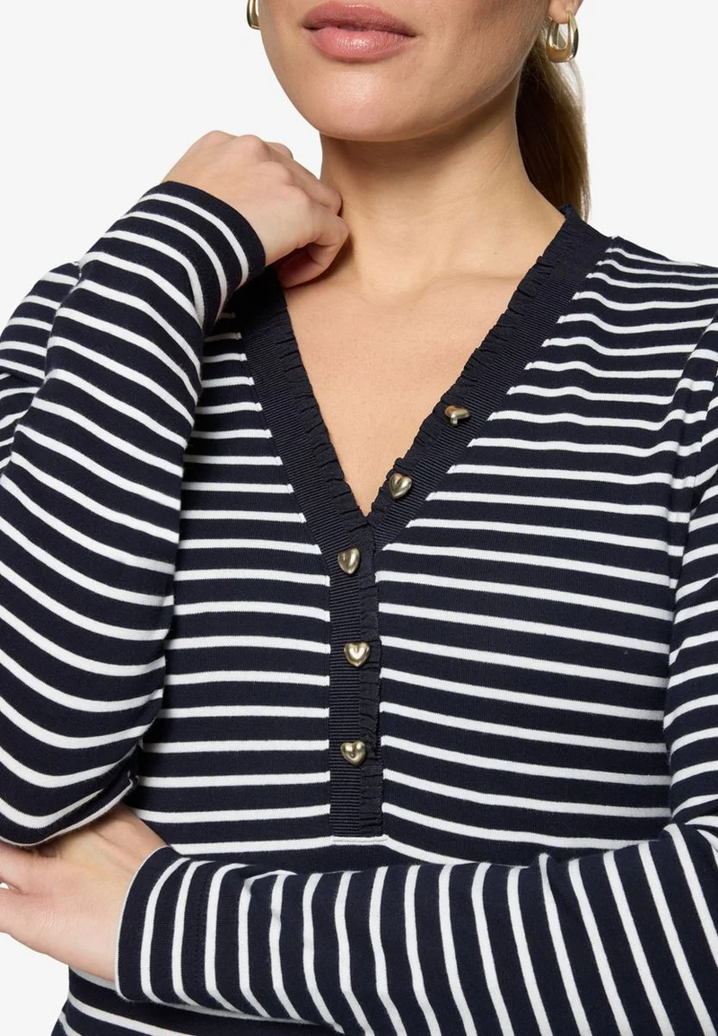 Ringelshirt mit Knopfleiste