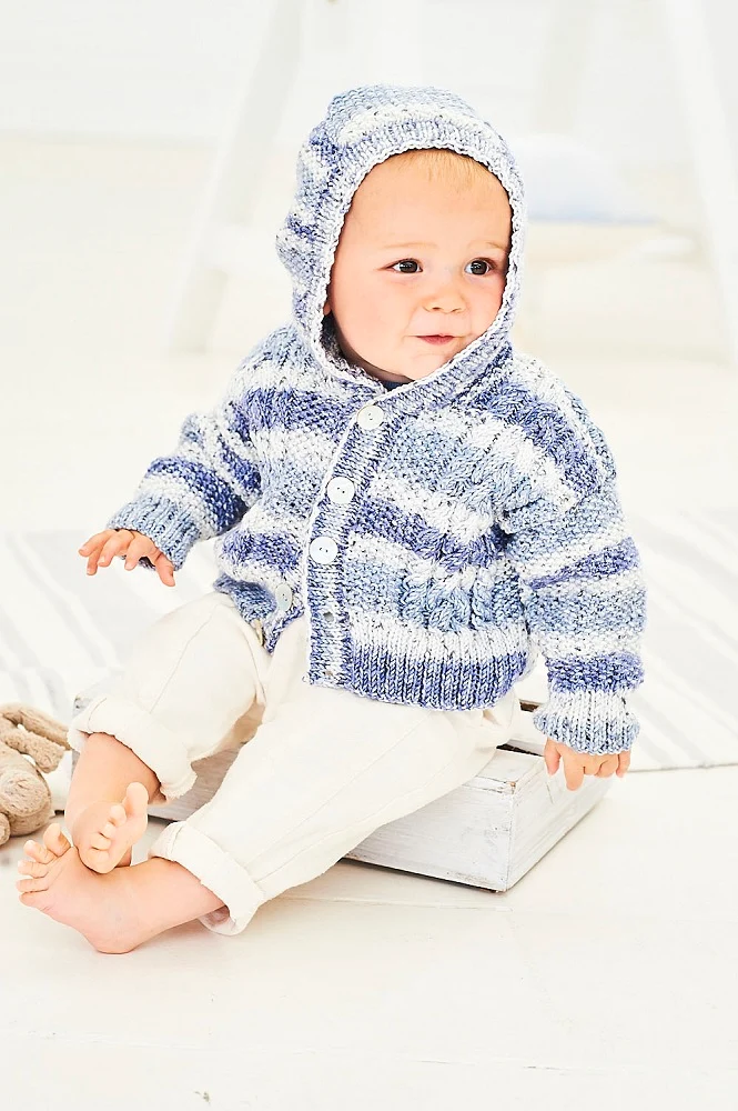 Strickanleitung Stylecraft Bambino Prints DK Nr. 9749 Baby-Hoodie und Pullover (digital)