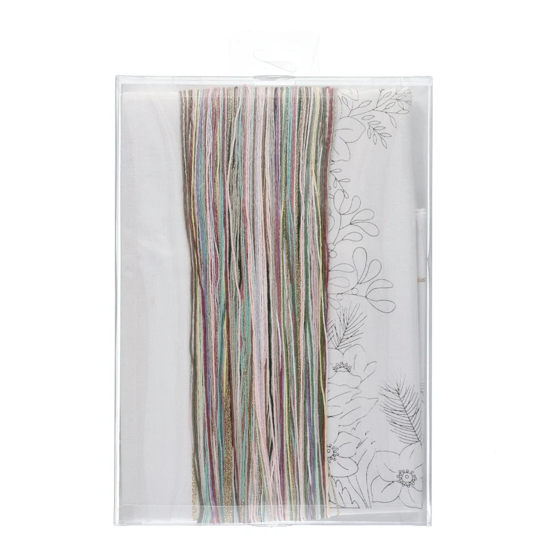 Rico Weihnachtsrosen Tischdecke Stickpaket