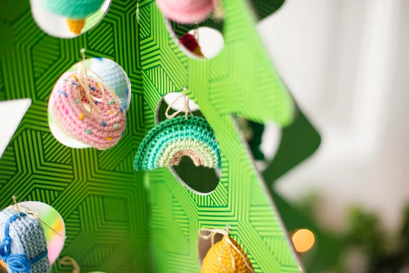 Das „Fröhlicher Weihnachtsbaum“-AdventCAL-Häkelpaket