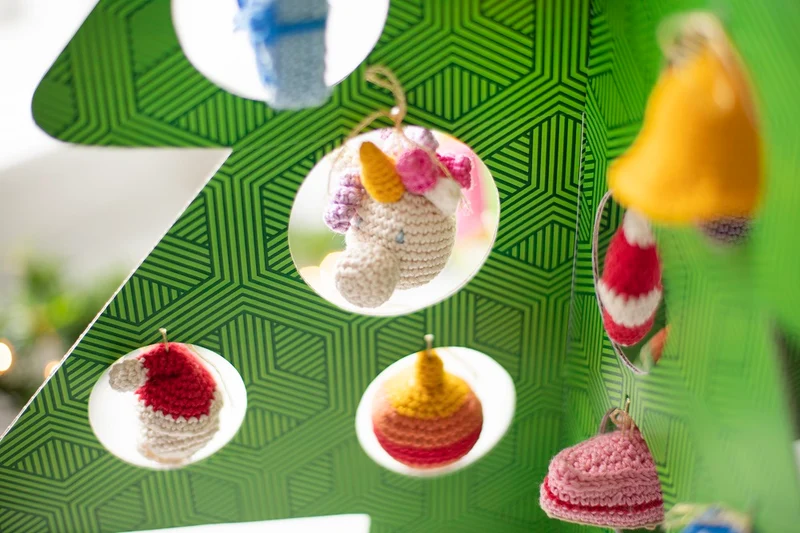 Das „Fröhlicher Weihnachtsbaum“-AdventCAL-Häkelpaket