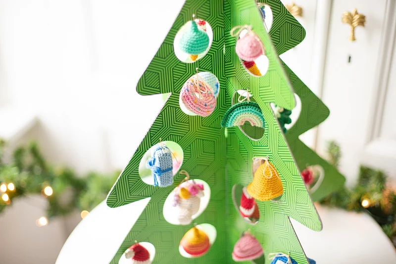Das „Fröhlicher Weihnachtsbaum“-AdventCAL-Häkelpaket