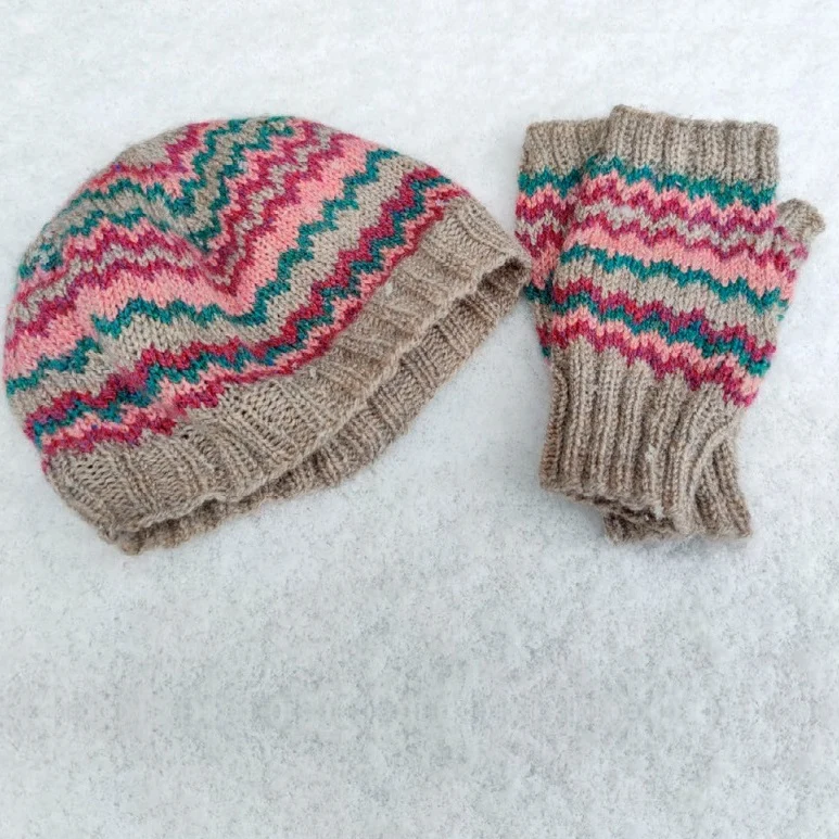 Strickanleitung Stylecraft Highland Heathers DK Nr. F094 Mütze und Fäustlinge