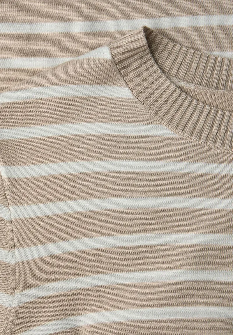 Gestreifter Pullover