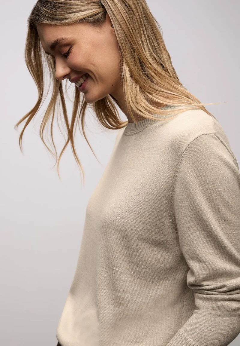 Basic Pullover