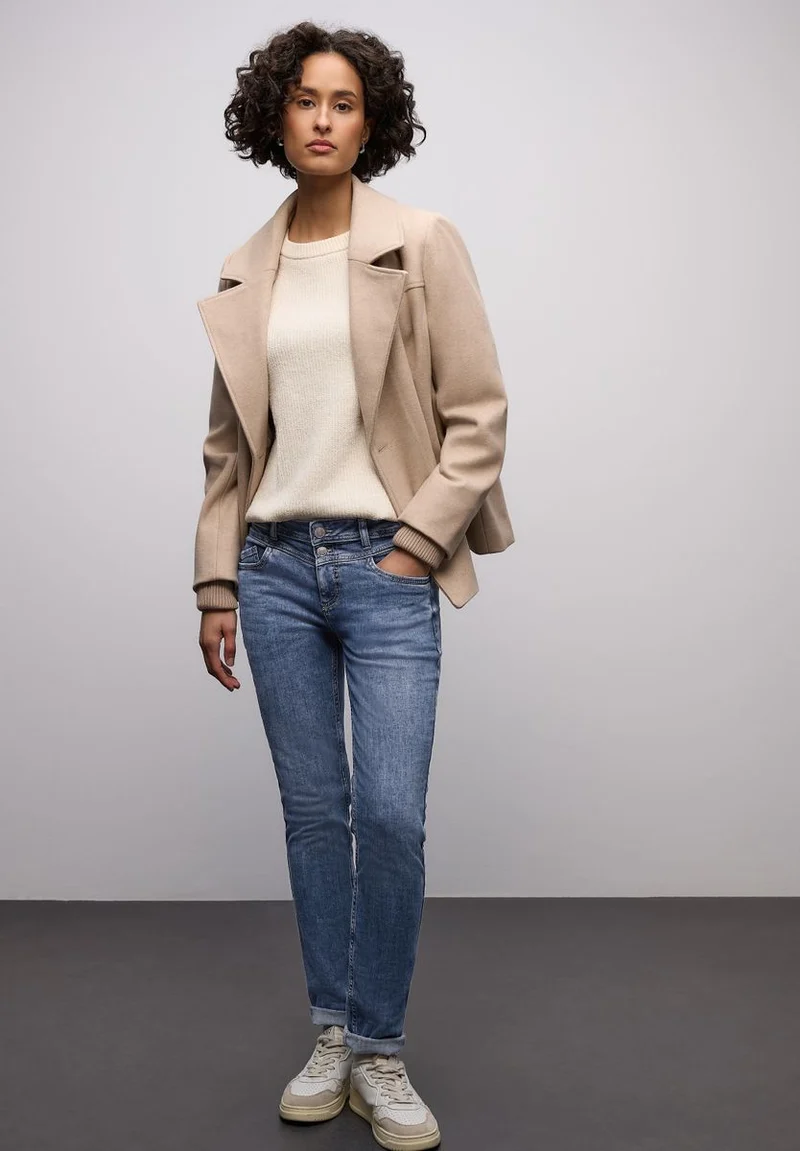 Jeans im Casual Fit