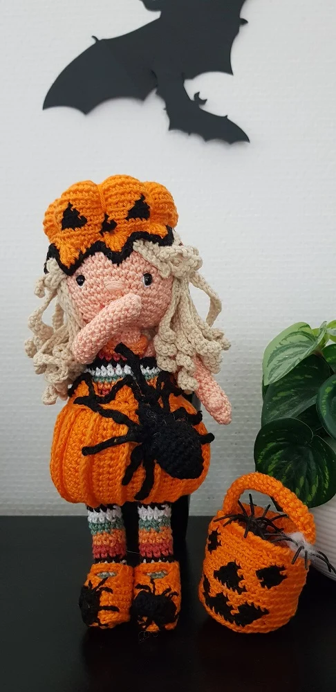 Häkelanleitung „Dressed for Halloween“ (digital)