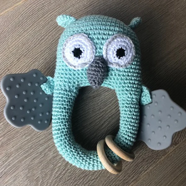 Häkelanleitung für das Babyspielzeug „It's Owl Good“ (digital)