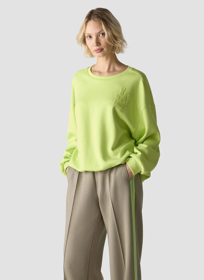 Sporty Chic