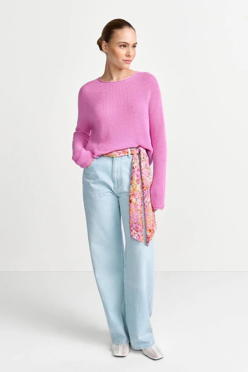 Seamless Crew-neck Half Cardigan