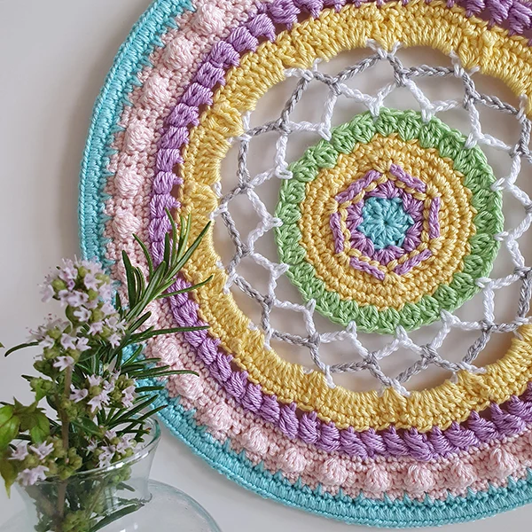 Häkelanleitung „Mandala Wild Flowers“