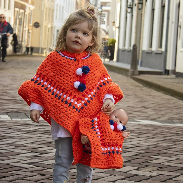 Häkelpaket für einen Kinderponcho zum Königstag