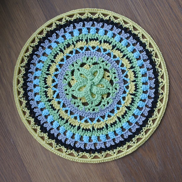 Häkelanleitung „Mandala Floribiza“