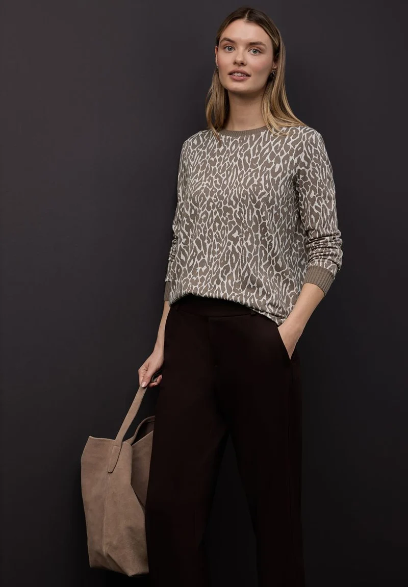 Leo Jacquard Shirt