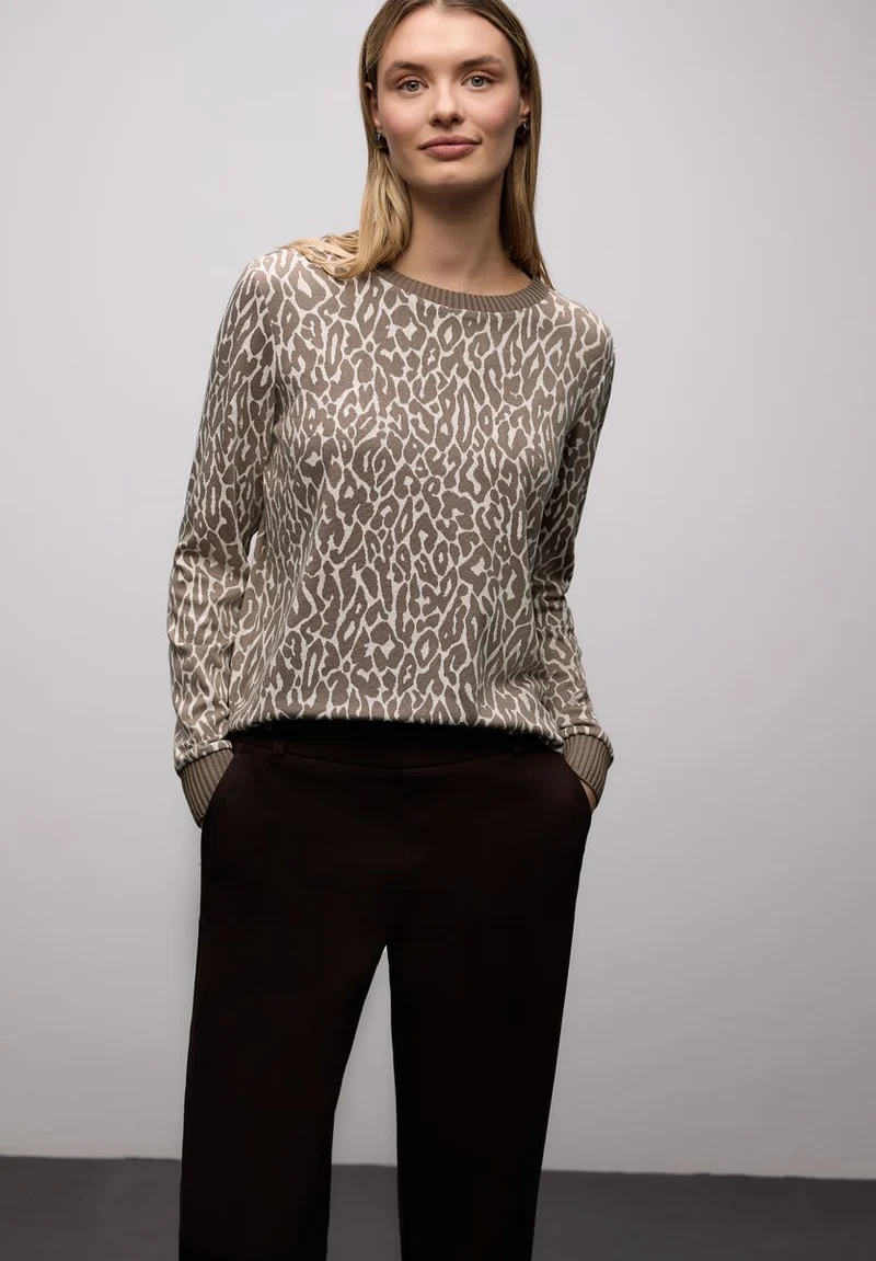 Leo Jacquard Shirt