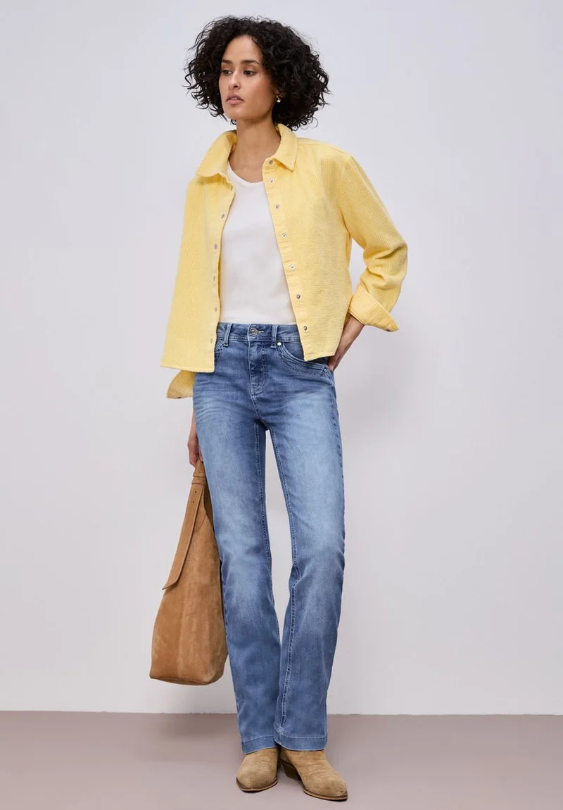 Bootcut Jeans
