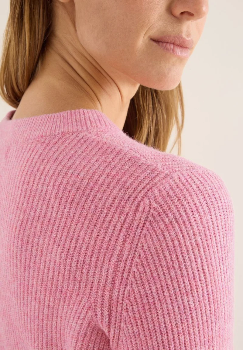 Pullover mit Strukturdetails